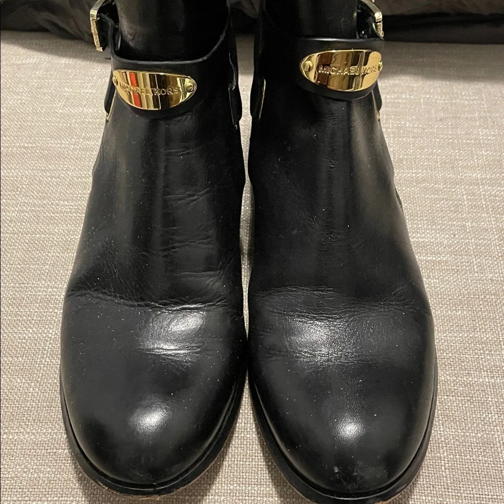 Michael Kors Arley Ankle Boots Black Size 8 Biker Inspired Western Modern Preppy - Picture 3 of 10